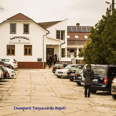Tanyacsarda Vendeghaz Pensiune *